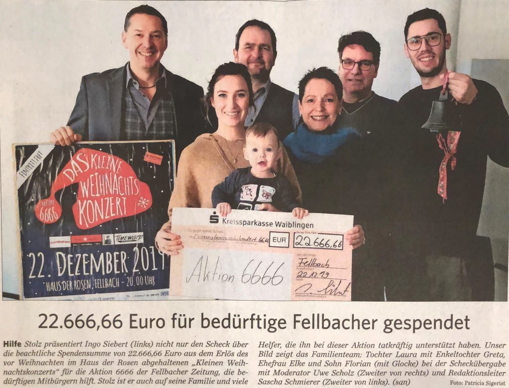 Scheckübergabe Fellbacher Zeitung - Das kleine Weihnachtskonzert